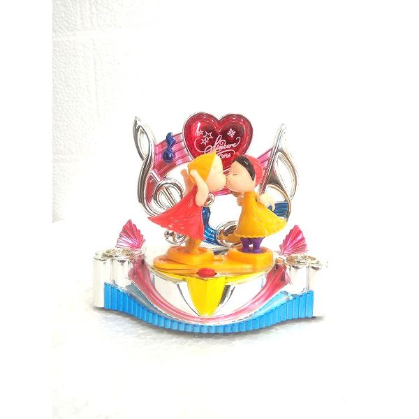 sweet-cuple-dancing-decorative-showpiece-battery-operated6521-2