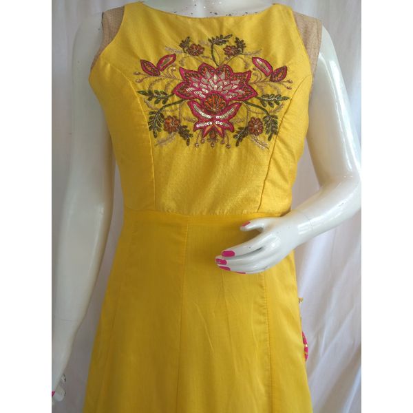 women-double-layered-embroidered-gown2906L-2907xl-chk-2