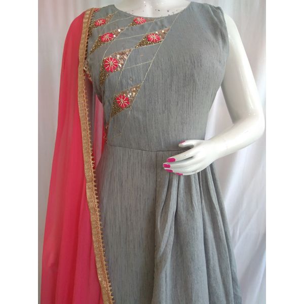 women-poly-crepe-embroidered-gown-with-dupatta-grey-pink-5930xl-3