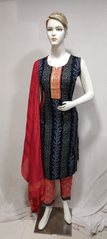 multicolor-embroidered-rayon-straight-kurti-duppatta-pant-set-11372L-2-1.jpg